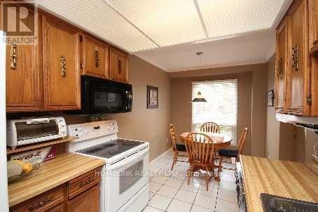 Building Photo - 25 Lindridge Ave