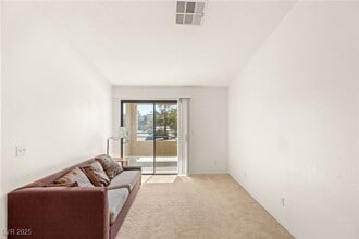 Building Photo - 5211 S Lindell Rd