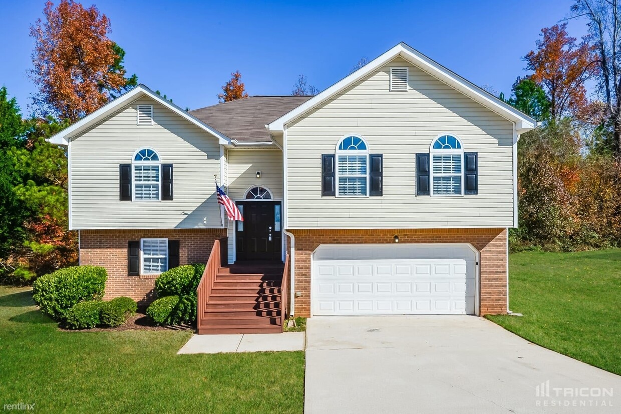 Primary Photo - 724 Hezekiah Way
