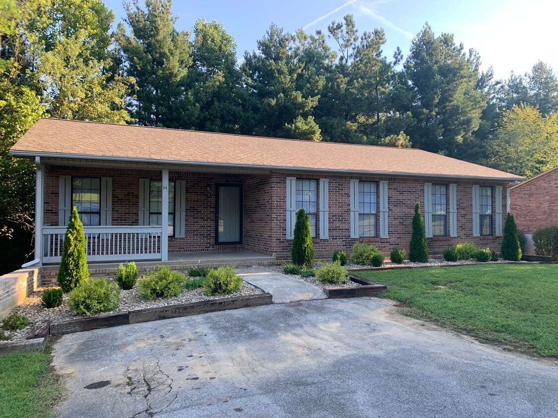 64 Kenway St, Cookeville, TN 38501 House Rental in Cookeville, TN