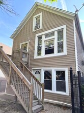 Building Photo - 2503 N Fairfield Ave