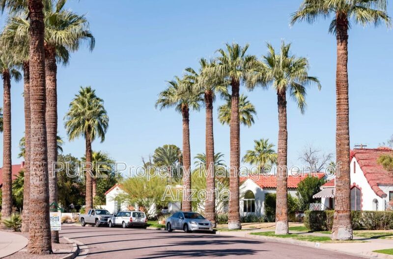 Primary Photo - 131-137 W Almeria Rd