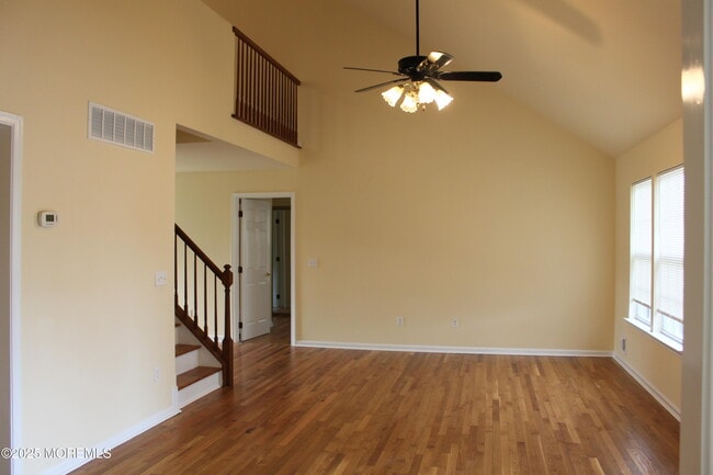 Building Photo - 1529 Windward Ave