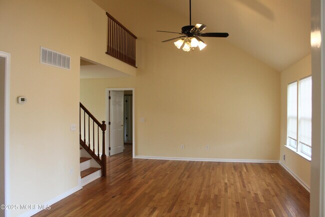 Foto del edificio - 1529 Windward Ave
