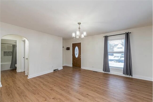 Foto del edificio - 1902 N Ash St