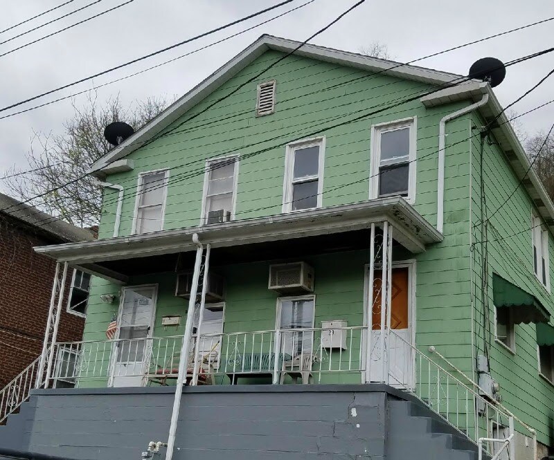 Primary Photo - 29 E Harrison St