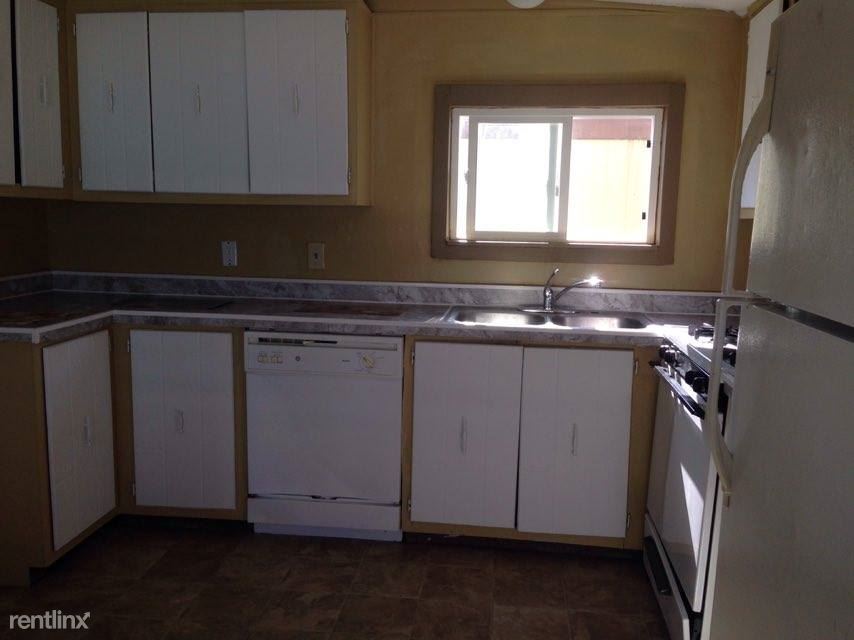 Building Photo - 1032 Lake Elmo Dr