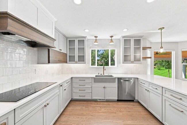 Building Photo - 6275 S Walden Way