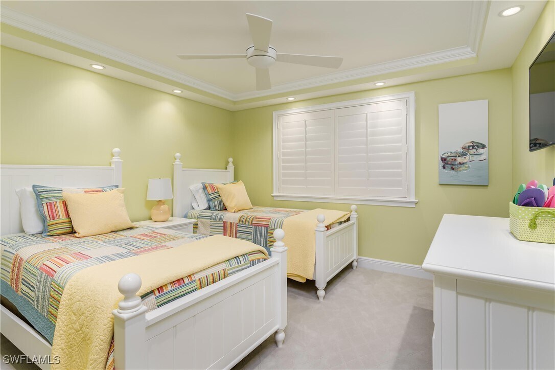 Foto principal - 100 N Collier Blvd