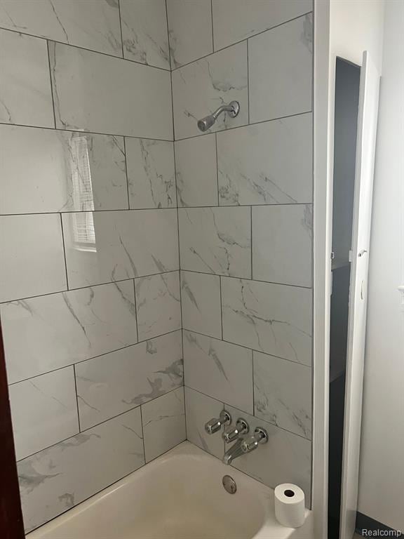 Building Photo - 2925 Helen St