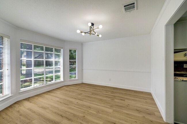 Foto del edificio - 5714 Spanish Oak Dr