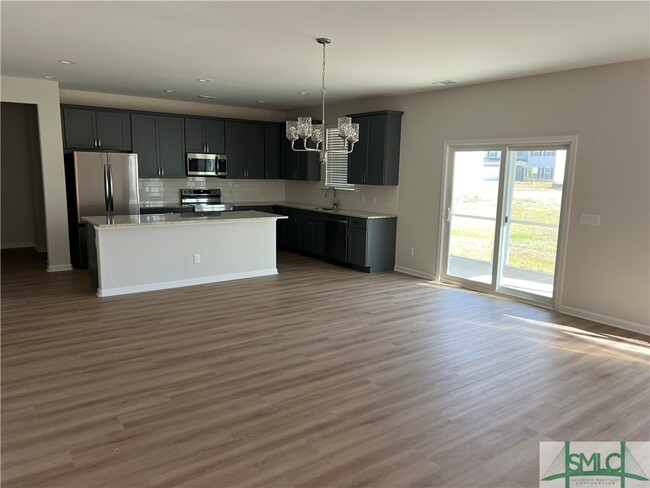 Foto del edificio - 112 Kenwood Cir