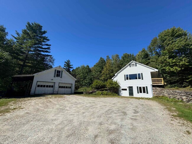 Foto del edificio - 473 Hapgood Pond Rd