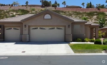 Building Photo - 1036 Highland Hills Dr