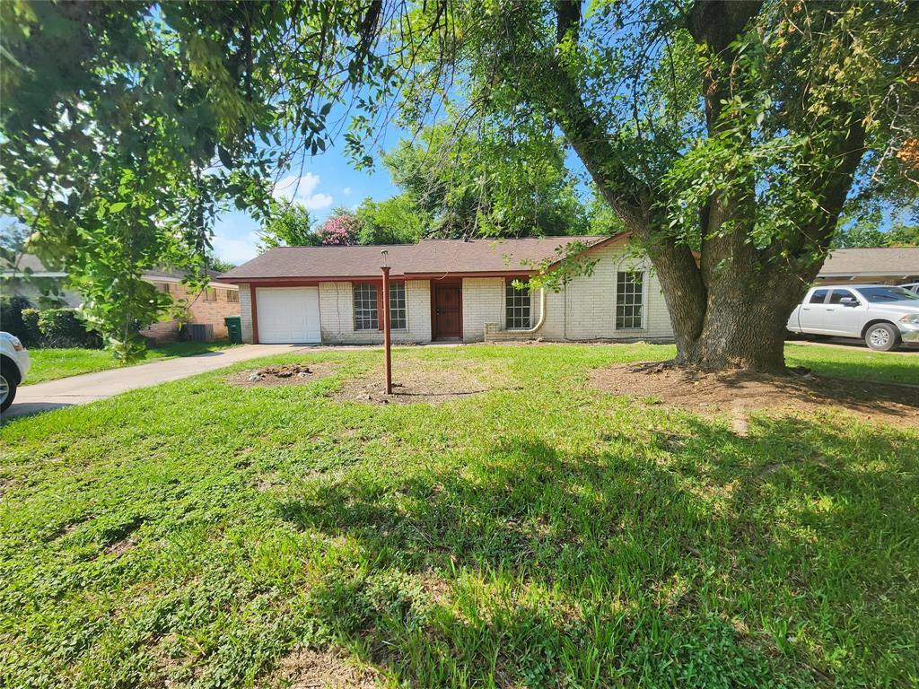 Primary Photo - 1602 W Gulf Bank Rd