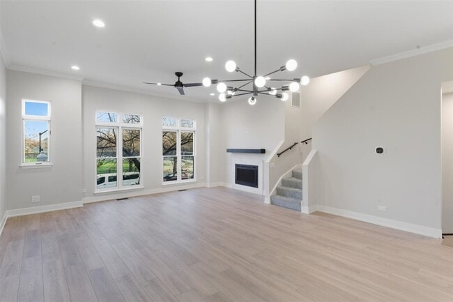 Foto del edificio - 839 W 14th Pl