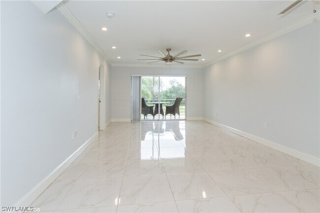 Foto del edificio - 501 Forest Lakes Blvd