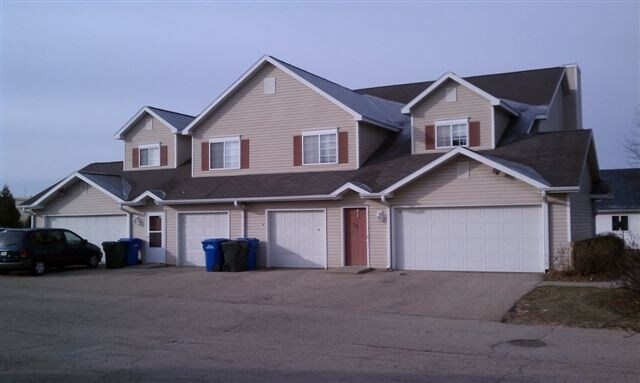 Foto principal - 6091-6093 Viroqua Dr