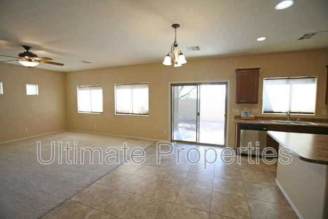 Building Photo - 12123 W Leather Ln