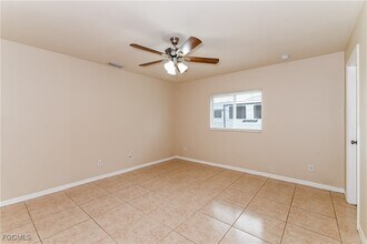 Building Photo - 3931 20th St W