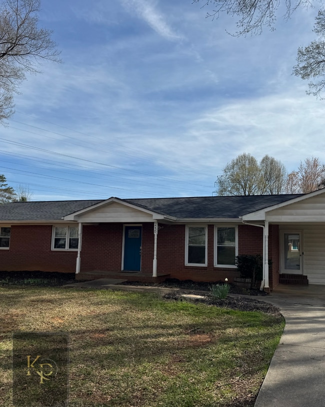 Photo - 2230 Independence Rd House