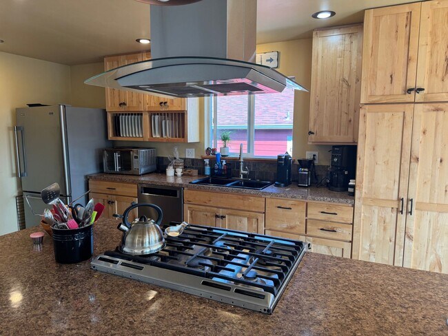 Foto del edificio - 3 Bed, 2 Bath in Anacortes WATER VIEW
