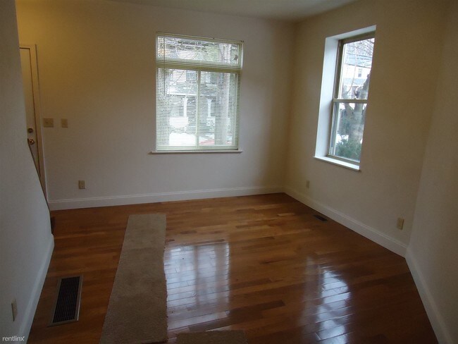 Foto del edificio - 4 br, 2 bath Townhome - 5535 Beeler Street
