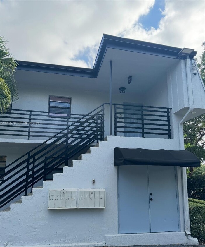 Photo - 9751 Wayne Avenue, Palmetto Bay, FL 33157 - 1 BR 1 BA condo