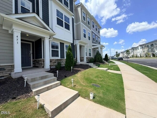 Building Photo - 451 Carolina Spgs Blvd
