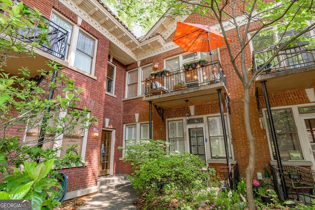 Foto del edificio - 1015 Piedmont Ave NE