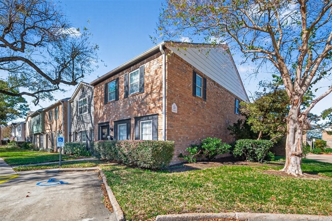 Foto del edificio - 14381 Still Meadow Dr