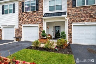 Building Photo - 1517 Paxton Ln