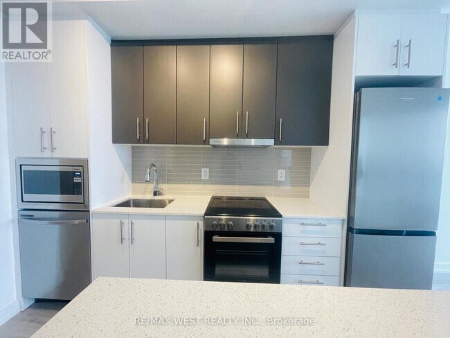 Photo du bâtiment - 9763 Markham Rd