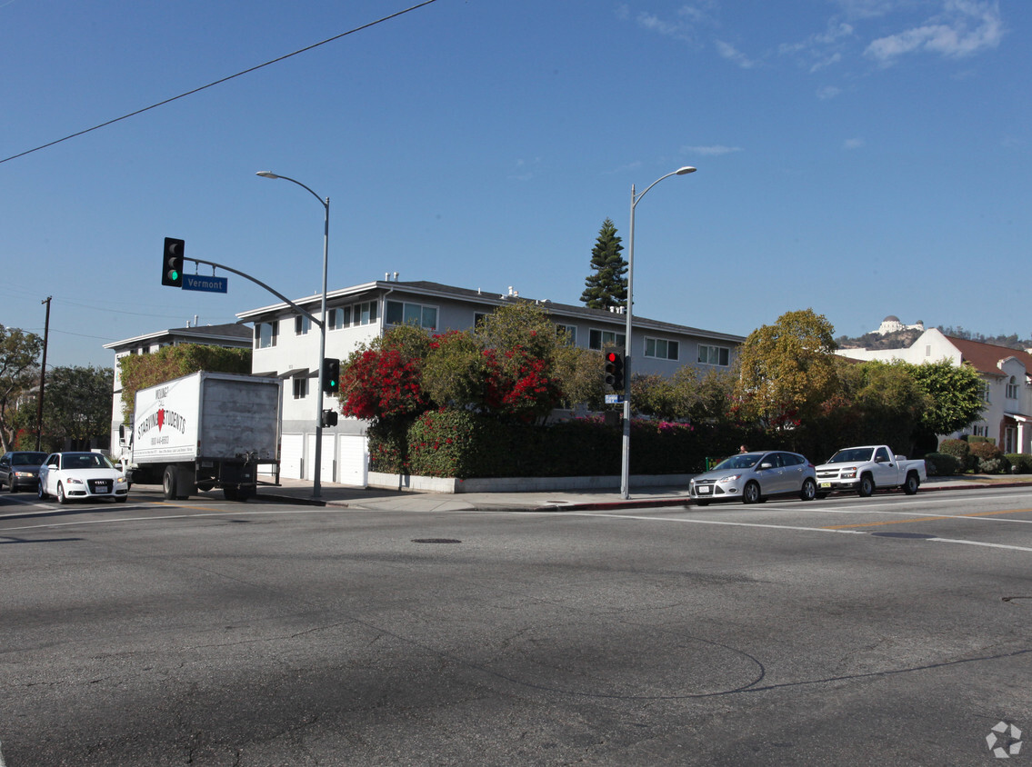 Primary Photo - Frankmont Village Apartments