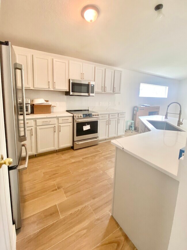 Building Photo - 12424 Sophiamarie Loop