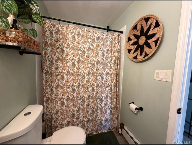 Foto del edificio - 409 Rakov Rd