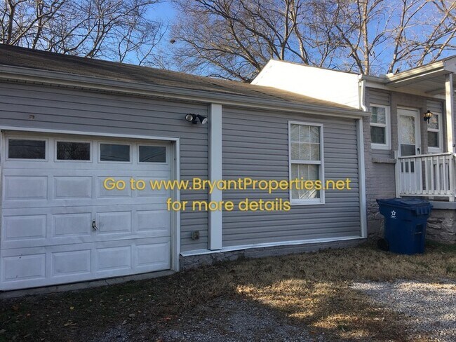 Building Photo - 732 Yowell Ave