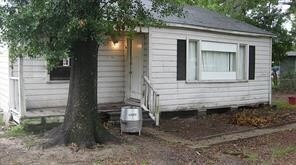 Foto del edificio - 414 Twin Oaks St