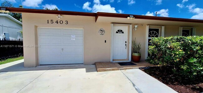 Building Photo - 15403 SW 107th Ct
