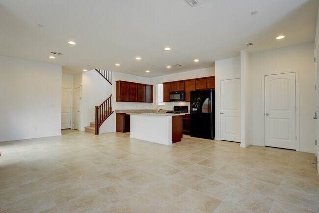 Building Photo - 3 Bedroom, 2 Story Inspirada Home in Anthem!