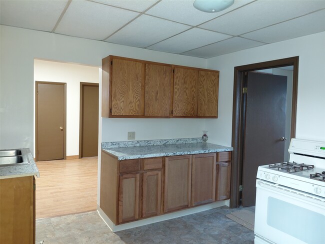 Building Photo - 330 Conklin Ave