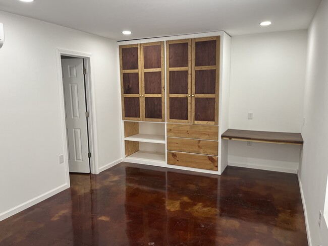 Building Photo - 410 Brelands Overlook Dr