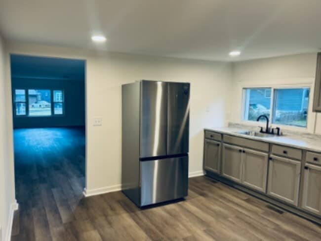 Foto del edificio - 1450 Maplewood Dr