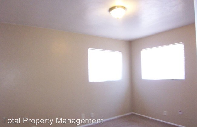 Foto del edificio - 3 br, 2 bath House - 636 S. Sacramento