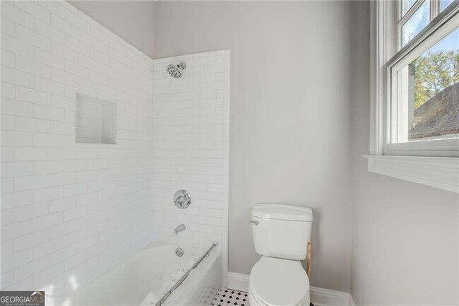 Foto del edificio - 1485 Pine St NW