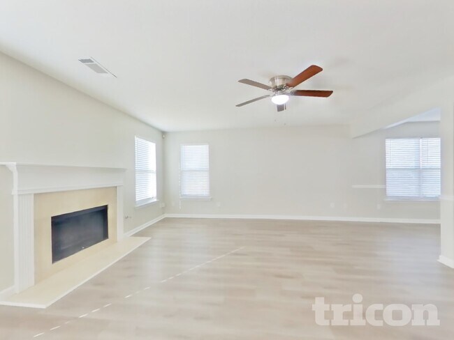 Building Photo - 5001 Serenity Point Ln