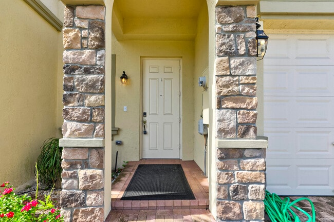 Building Photo - 4022 Devenshire Ct