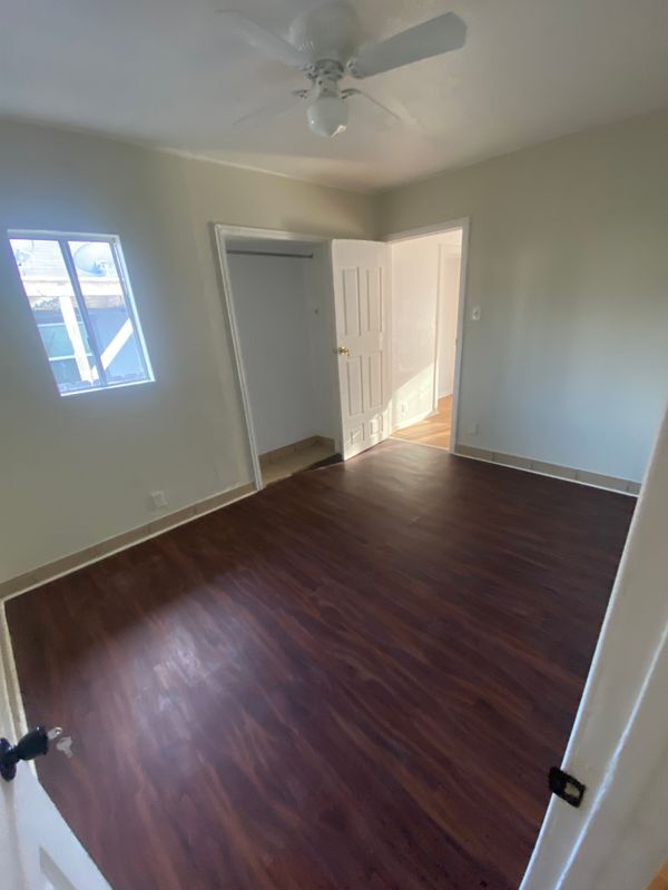 Foto del edificio - 7044 Pierce Ave