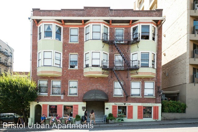 Building Photo - 2190 W Burnside St