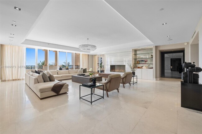 Foto del edificio - 7133 Fisher Island Dr